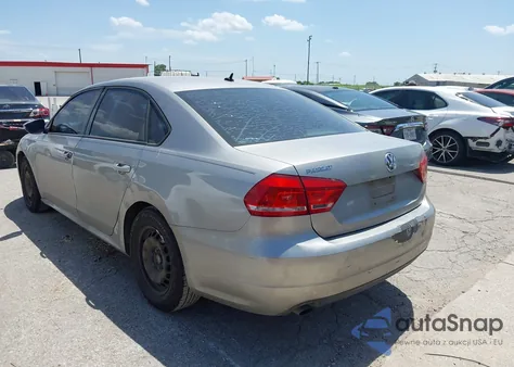 2012 Volkswagen Passat 2.5L S из США, поврежденный, VIN 1VWAP7A35CC068263